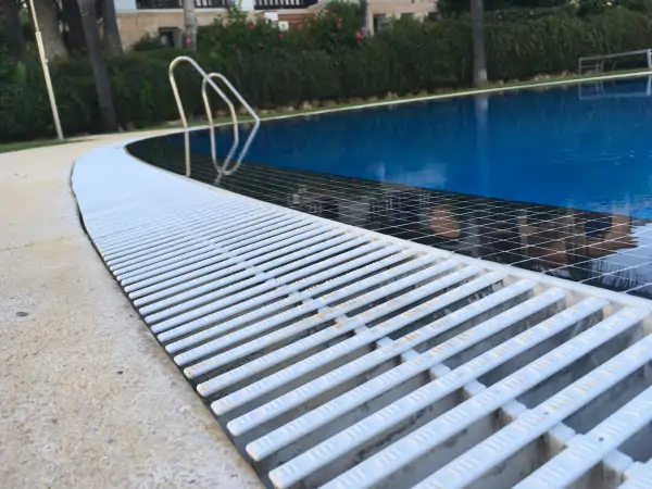 Los Mejores Localizadores de Fugas de agua en Piscinas de Marbella